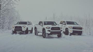 Toyota Tacoma Trd Pro In Snow Front Caricos