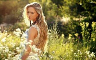 Hippie Girl Wallpaper