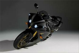 Wallpaper Yamaha R1 Tracking Fast Bikes Image Crazy Gallery