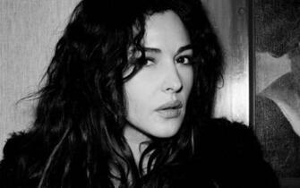Monica Bellucci HD Wallpaper