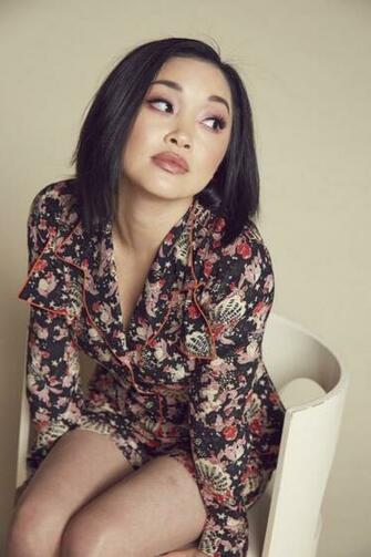 Lana Condor Photo Of Pics Wallpaper Theplace2