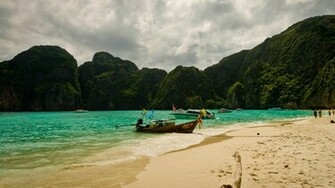 Maya Bay Beach Thailand HD Wallpaper