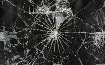 Crack Screen Wallpaper