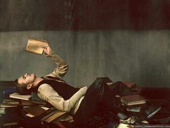 Reading Wallpaper