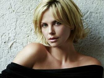 Charlize Theron Hot Desktop Pc And Mac Wallpaper