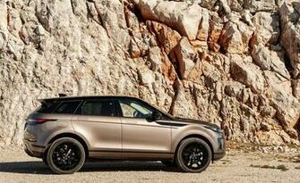 Range Rover Evoque Re And Test Drive Wallpaper