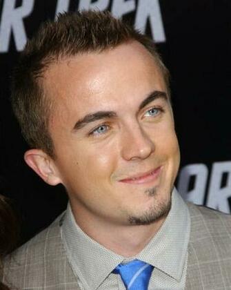 Star Fashion Galleries Frankie Muniz Wallpaper