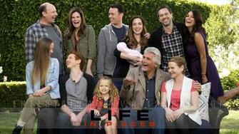 Life In Pieces Wallpaper Cbs