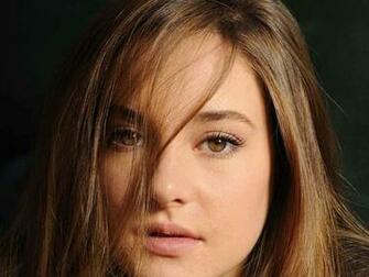 Shailene Woodley Top Wide HD Wallpaper Full Pole World News