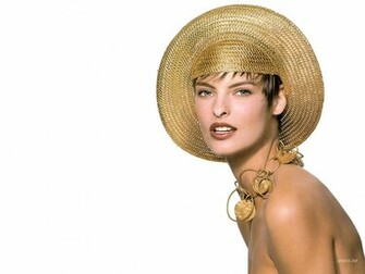 Linda Evangelista Wallpaper May Canadian