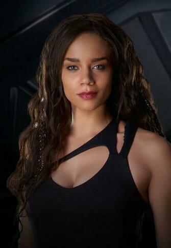 Hannah John Kamen Cool Photos And Stylish Wallpaper