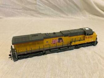 N Scale Fvm Csx Es44ac Powered Diesel Locomotive C6564