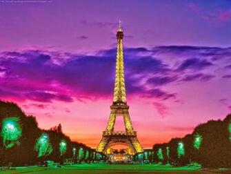 Eiffel Tower Wallpaper