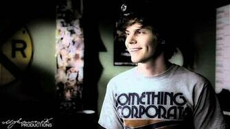 Evan Peters Wallpaper High Resolution And Quality