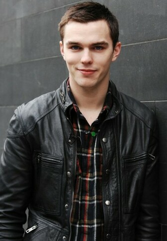 Nicholas Hoult Wallpaper Celebrities Background