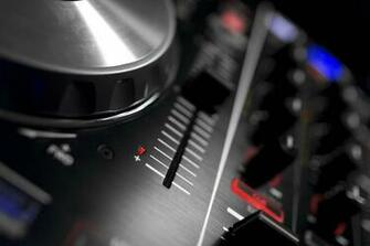 Serato Wallpaper