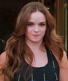 Danielle Panabaker Wikip Dia