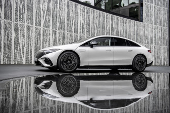 White Mercedes Benz Eqs 4matic V297