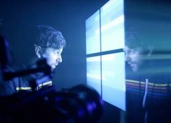 Create The New Windows Wallpaper Using Lasers And Projectors