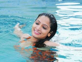 Swimming Pool Hq Movie Wallpaper HD