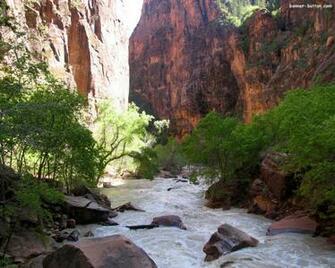 Zion Natl Park In Utah Is A Great Wallpaper For Your Computer Desktop