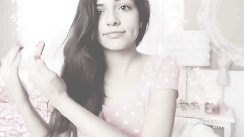 Of Macbarbie07 Bethany Mota Beauty Guru Video Wallpaper