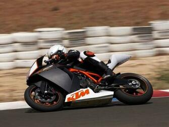 Black Heavy Bike High Resolution Wallpaper