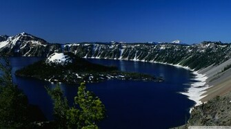 Crater Lake Wizard Island Wallpaper