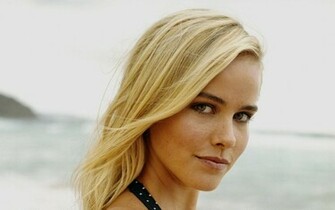 Isabel Lucas Wallpaper