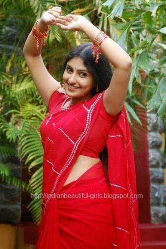 Tamil Actress Mounika Pics Photos HD Wallpaper