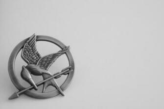 Mockingjay Wallpaper By Kitkatluvspie1329
