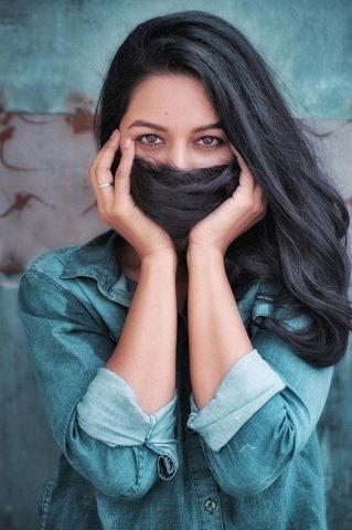 Mirnalini Ravi HD Pics Photogallery