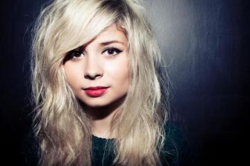 Nina Nesbitt Women Singer Blonde Long Hair Scottish Wallpaper