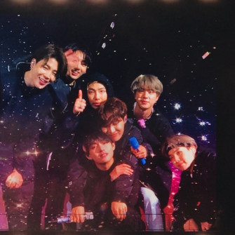Bts Aesthetic Group Photo Foto Jungkook V Wallpaper