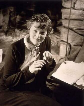 Women In History Image Amelia Earhart Wallpaper And