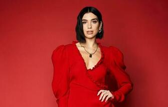 Wallpaper Ring Earrings Decoration Singer Red Dress