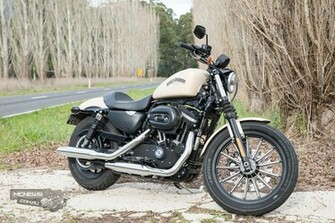 Harley Davidson Sportster Xl883 Iron Custom Modification