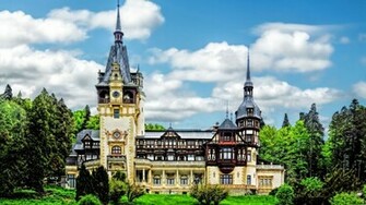Peles Castle Sinaia Romania Wallpaper HD