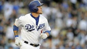 Switch Hitter Yasmani Grandal Wears Wrong Helmet To Plate