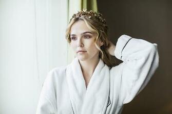Beautiful HD Zoey Deutch Wallpaper HDwallsource