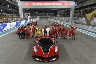 Ferrari Abu Dhabi In Rosso Formula1 Sportmediaset