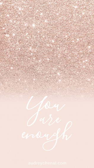 Modern Girly iPhone Wallpaper Background Gold