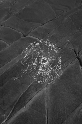 Broken Wallpaper Cracked Screen