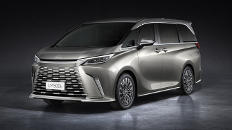 The Lexus Lm In Photos Robb
