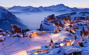 Ski Town Wallpaper Top Background