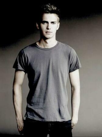 Mobile Wallpaper People Actors Men Hayden Christensen