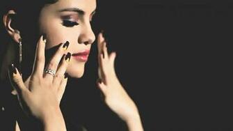 Selena Gomez Wallpaper