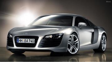 Front Pose Of Audi R8 In Silver Wallpaper