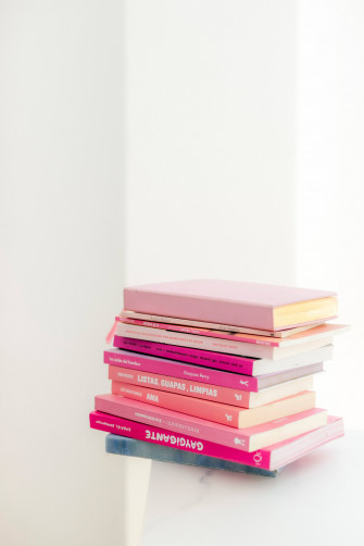 Book Aesthetic Background Wallpaper