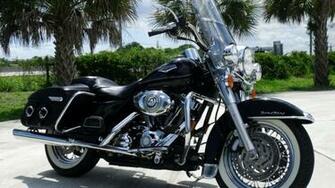 Harley Davidson Black Road King Wallpaper